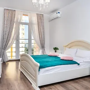 ochen-krasivaya-apartments-on-oboloni-v-jk-yaskravy.hotels-of-kiev.com/